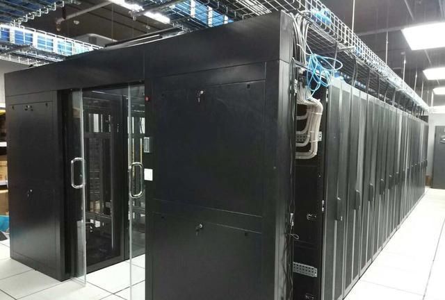 機柜在弱電中至關重要，如何選擇合適的機柜？-廣東榮欣電子科技有限公司